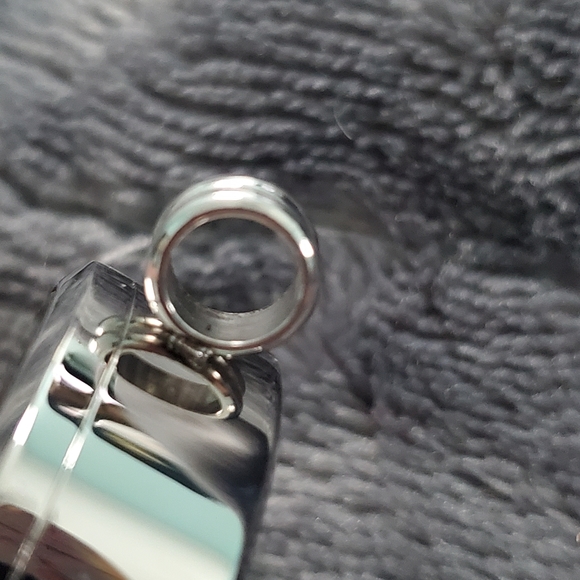 Floating Locket comes w/ Chain and 3 Random Charms - Picture 4 of 7